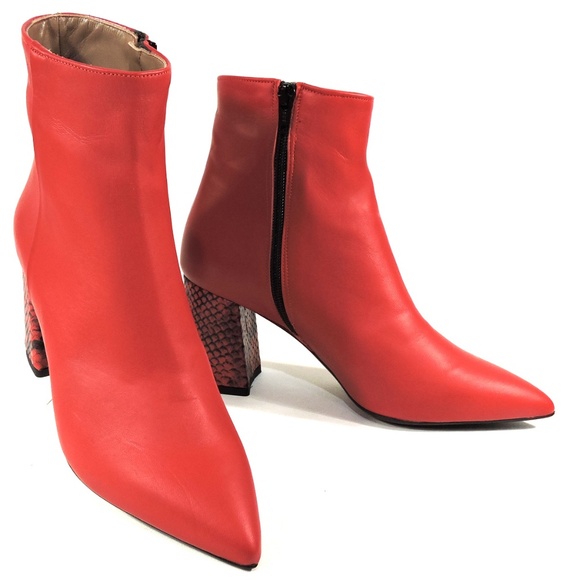 SOFFICE SOGNO ๐ฎ๐น RED LEATHER ANKLE BOOTIE - Picture 1 of 8